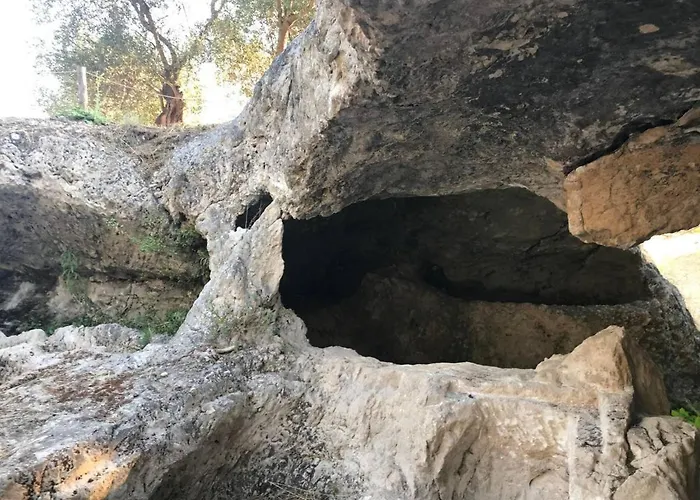 דירה Charming In With Balcony And Garden View *